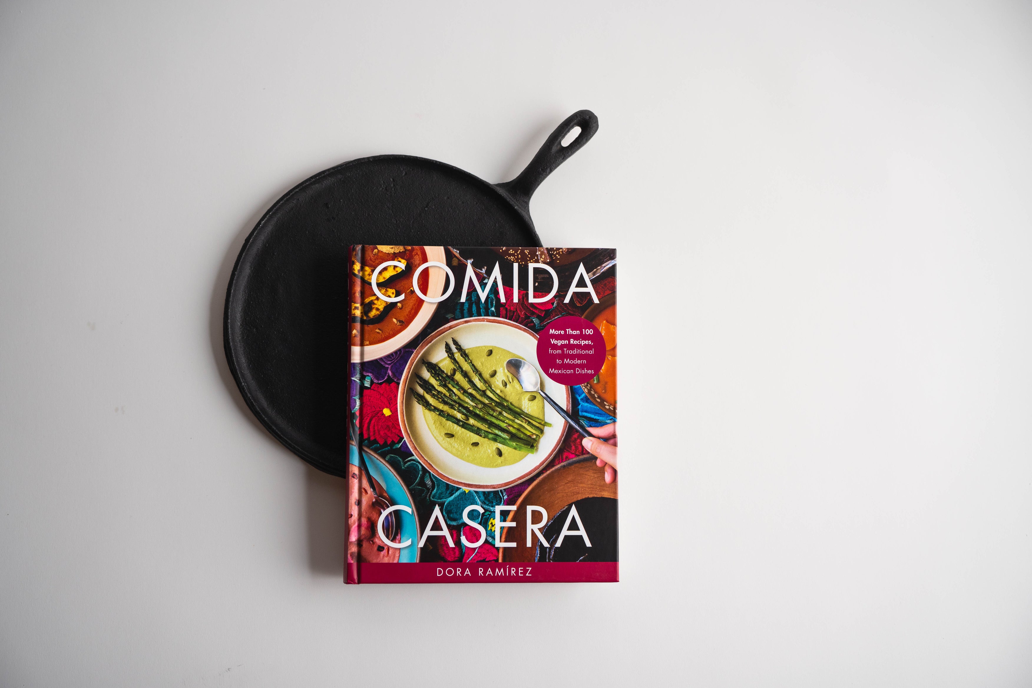 Comida Casera Book & Comal Set